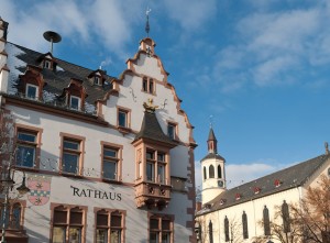201012171284 - Sprendlingen: Rathaus und Evangelische Kirche