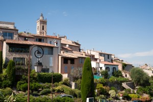 201006228673 - Mougins