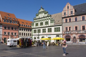 201105251355 - Weimar: Marktplatz