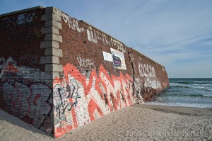 200910106708 - Prora auf Rügen: Bollwerk am Strand