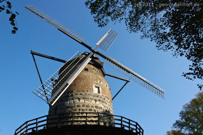 201110245992 - Zons: Windmühle