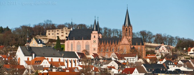 201112106426 - Die Katharinenkirche in der Altstadt von Oppenheim