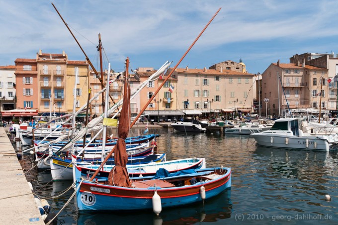 201006258916 - Alte Fischerboote im Hafen von Saint-Tropez