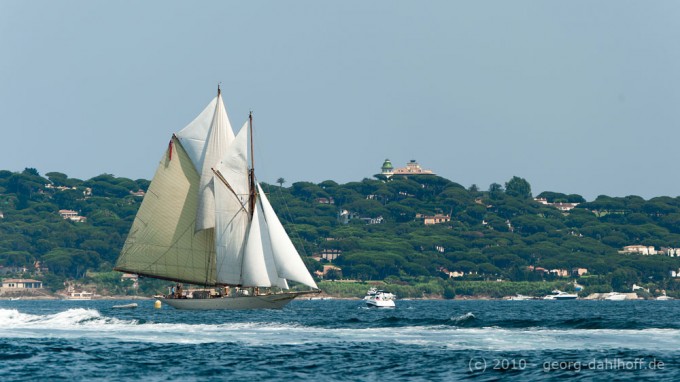 201006258948 - Segler im Golf von Saint-Tropez